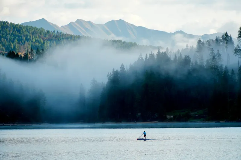 Beyond the Buzz: What Clinicians Are Actually Saying About Paddleboarding and Mental Health