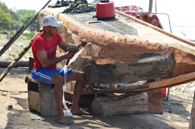 Dead Boards Don't Float: The Hidden Cost of Paddleboarding's Throwaway Culture